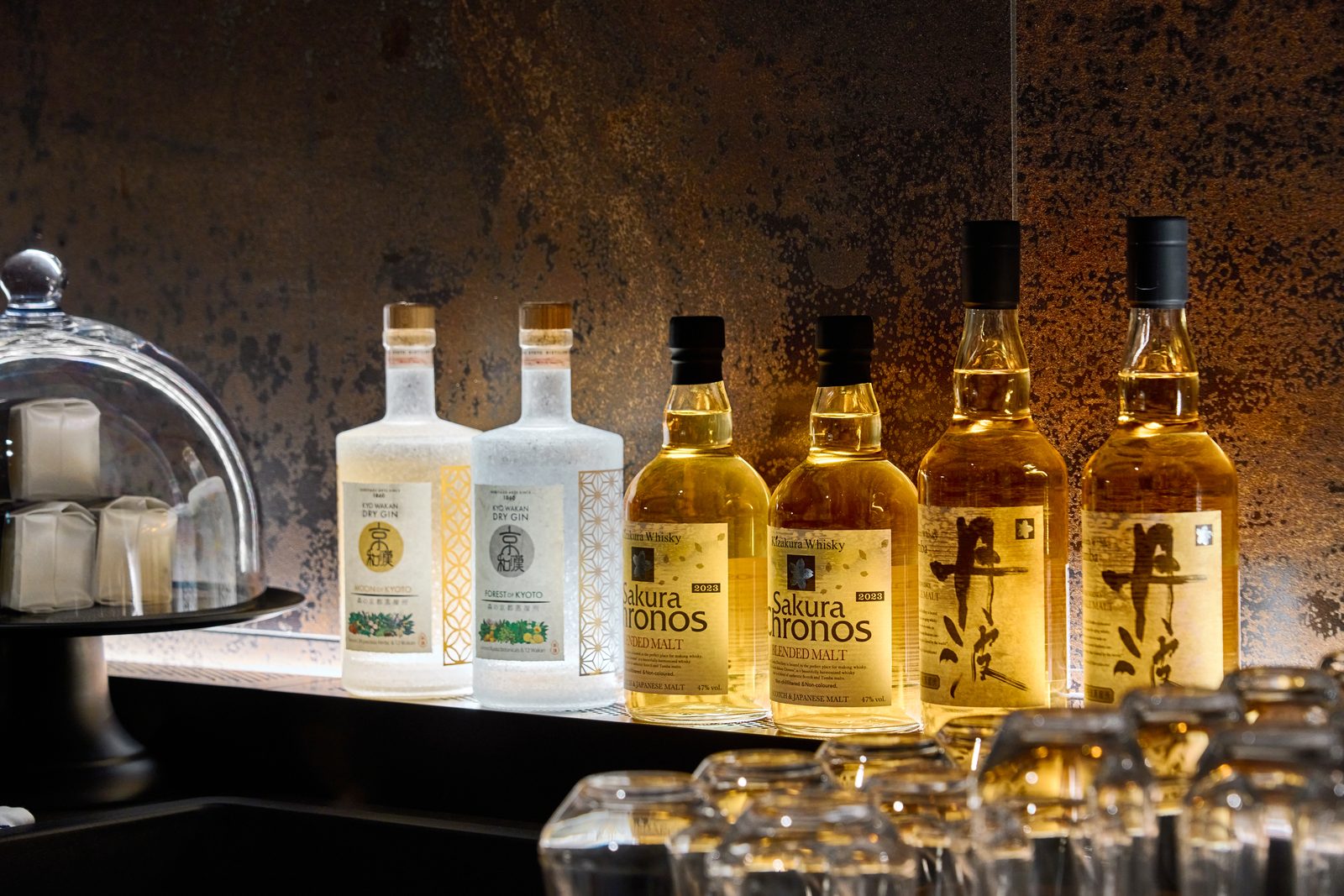 Sake by night ― Kyoto craft gin and sake