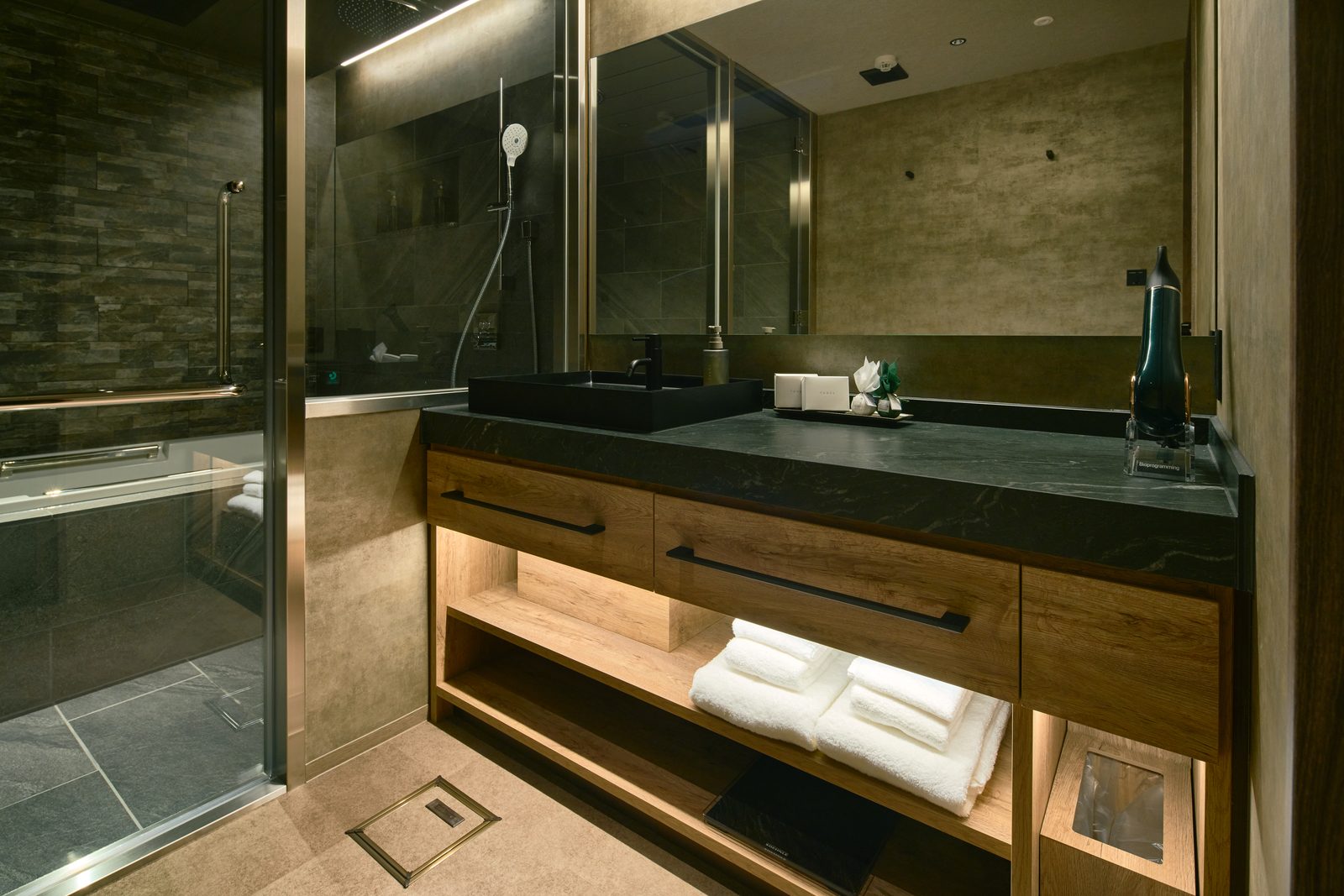 Deluxe Twin bath 2