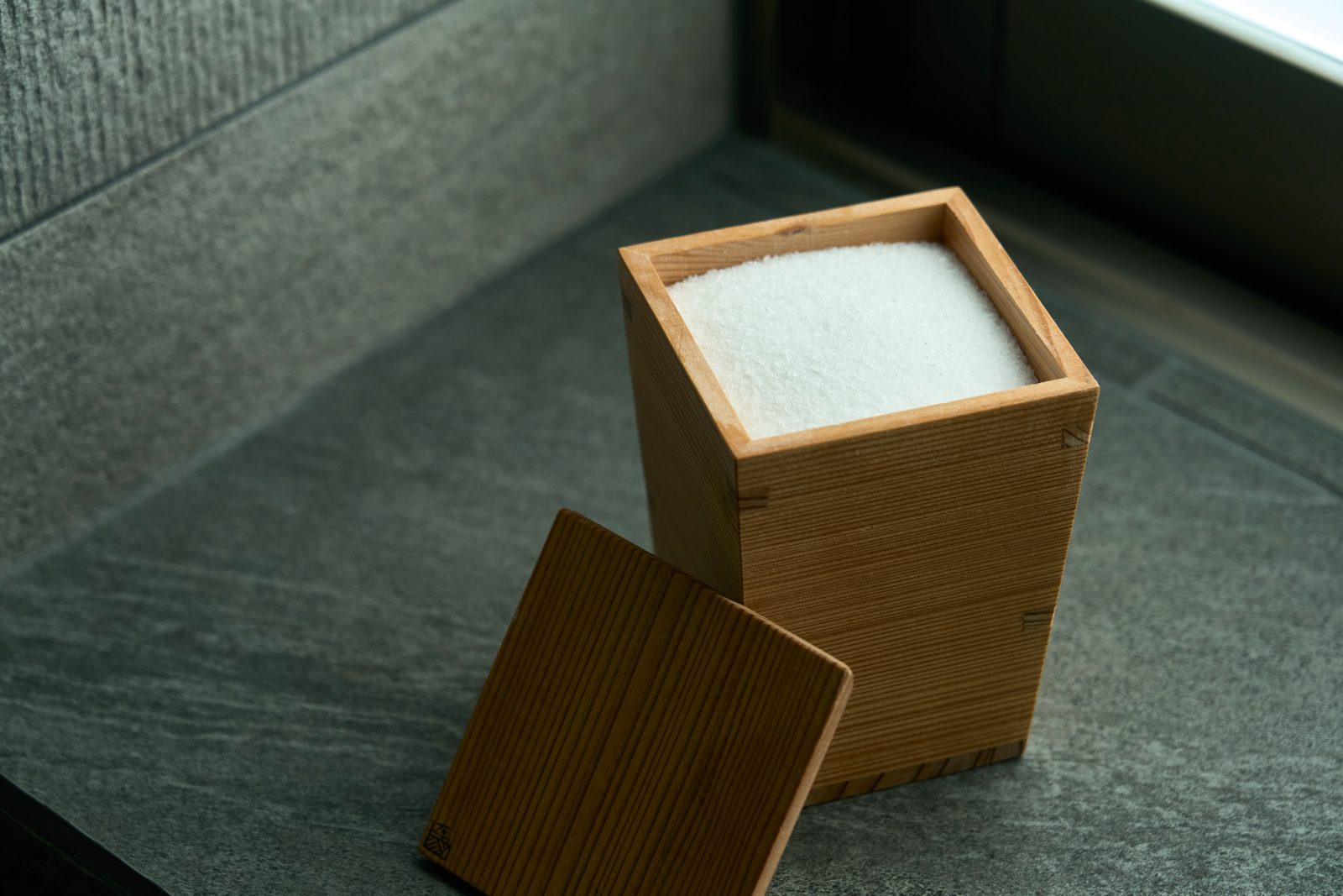 Suite King amenities 4