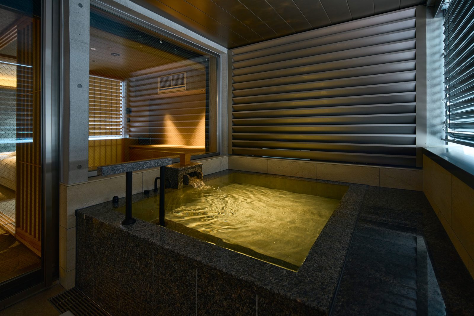Superior Twin bath 2
